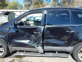 2011 Chevrolet Traverse 1LT z VIN 1GNKRGED3BJ373931, wystawiony jako IAAI lot #40876388 z przebiegiem 234 394 mil mil oraz . Historia ofert i sprzedaży dostępna na DreamBid. Obrazek 14.