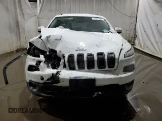 2015 Jeep Cherokee Latitude with VIN 1C4PJMCB8FW515186, listed as a Copart auction lot 44016125 with 165,357 mi miles and Non Repairable. Bid and sale history available at carsss.com. Image 5.