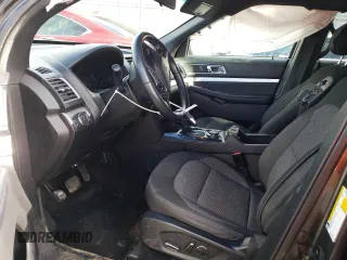 2017 Ford Explorer XLT with VIN 1FM5K8D87HGE12879, listed as a Copart auction lot 46626775 with 121,654 mi miles and Salvage Title. Bid and sale history available at carsss.com. Image 7.