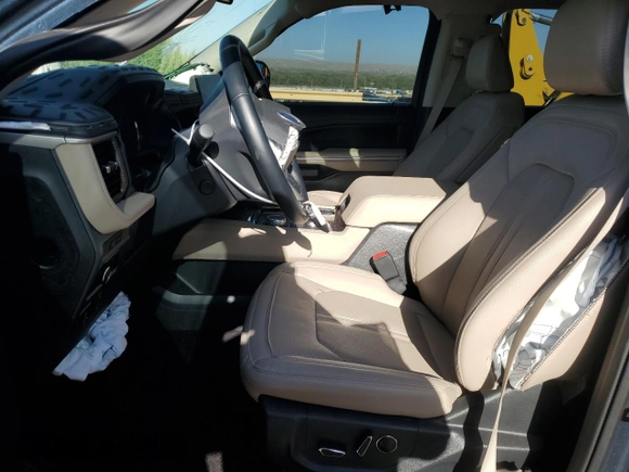 2023 Ford Expedition Limited with VIN 1FMJU2A82PEA31624, listed as a Copart auction lot 53244415 with 33,063 mi miles and Salvage title. Bid and sale history available at DreamBid. Image 7.