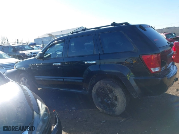 2008 Jeep Grand Cherokee Laredo with VIN 1J8GR48K98C193110, listed as a IAAI auction lot 41833331 with 174,518 mi miles. Bid and sale history available at carsss.com. Image 15.