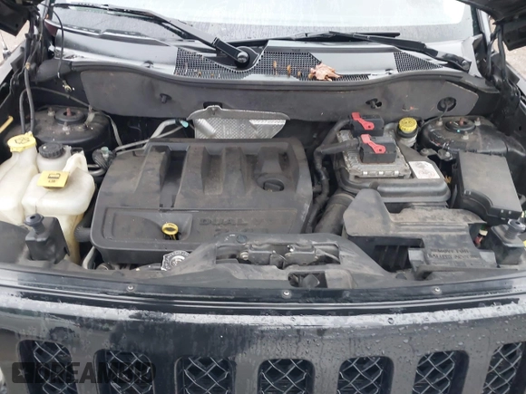 2012 Jeep Patriot Limited with VIN 1C4NJRCB4CD612364, listed as a IAAI auction lot 41556481 with 170,331 mi miles and . Bid and sale history available at carsss.com. Image 10.