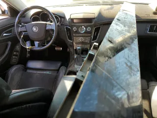 2012 Cadillac CTS-V z VIN 1G6DV5EP7C0106409, wystawiony jako Copart lot #77226824 z przebiegiem 96 327 mil mil oraz Szkoda całkowita • Salvage title. Historia ofert i sprzedaży dostępna na DreamBid. Obrazek 8.