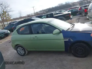 2009 Hyundai Accent Auto SE with VIN KMHCN36C69U112207, listed as a IAAI auction lot 41641298 with 166,804 mi miles. Bid and sale history available at carsss.com. Image 13.