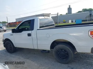 2013 Ford F-150 XL z VIN 1FTMF1CM6DFC50916, wystawiony jako IAAI lot #42417092 z przebiegiem 274 435 mil mil oraz . Historia ofert i sprzedaży dostępna na DreamBid. Obrazek 14.