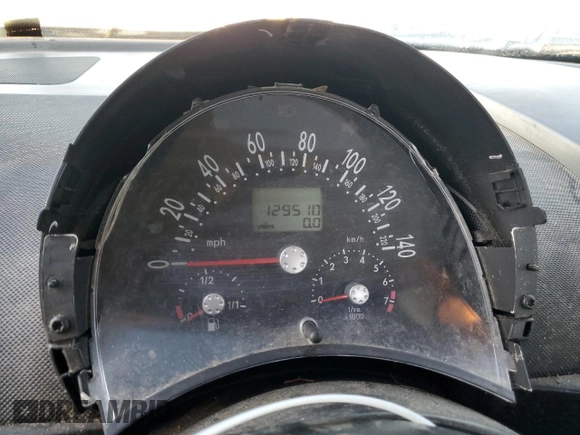 2004 Volkswagen New Beetle Coupe Satellite Blue with VIN 3VWGK31CX4M419900, listed as a Copart auction lot 41627155 with 129,510 mi miles and Salvage Title. Bid and sale history available at carsss.com. Image 9.