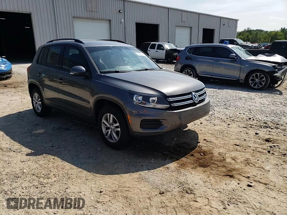 2017 Volkswagen Tiguan S z VIN WVGAV7AX9HK018499, wystawiony jako Copart lot #62606655 z przebiegiem 77 991 mil mil oraz Szkoda całkowita • Salvage title. Historia ofert i sprzedaży dostępna na DreamBid. Obrazek 13.
