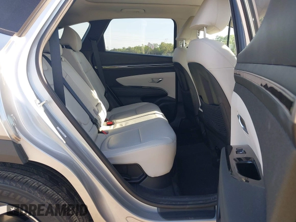 2024 Hyundai Tucson Limited with VIN KM8JECD15RU170382, listed as a IAAI auction lot 42084930 with 21,386 mi miles and . Bid and sale history available at carsss.com. Image 8.