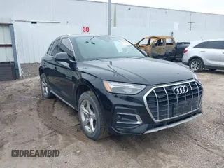 2021 Audi Q5 Premium with VIN WA1AAAFY4M2115693, listed as a IAAI auction lot 41585243 with 67,049 mi miles. Bid and sale history available at carsss.com. Image 1.