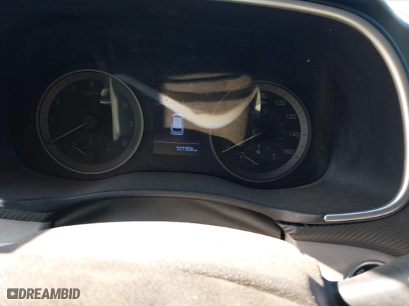 2019 Hyundai Tucson Value with VIN KM8J33A43KU067973, listed as a IAAI auction lot 40122626 with 107,358 mi miles. Bid and sale history available at carsss.com. Image 7.