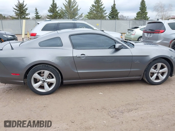 2013 Ford Mustang GT with VIN 1ZVBP8CF1D5261761, listed as a IAAI auction lot 42173607 with 76,658 mi miles and . Bid and sale history available at DreamBid. Image 13.