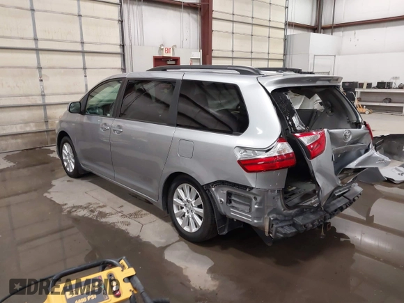 2017 Toyota Sienna LE with VIN 5TDJZ3DC9HS185755, listed as a IAAI auction lot 41838859 with 42,992 mi miles. Bid and sale history available at carsss.com. Image 3.