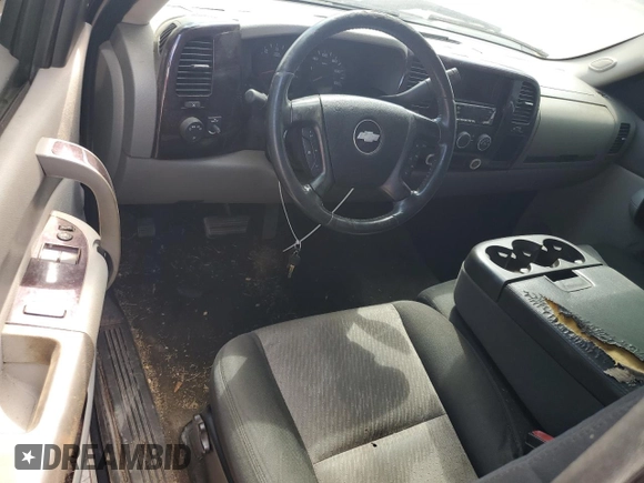 2008 Chevrolet Silverado 1500 Work Truck with VIN 1GCEC14C98Z199600, listed as a Copart auction lot 73742734 with 147,867 mi miles and Salvage Title. Bid and sale history available at carsss.com. Image 8.