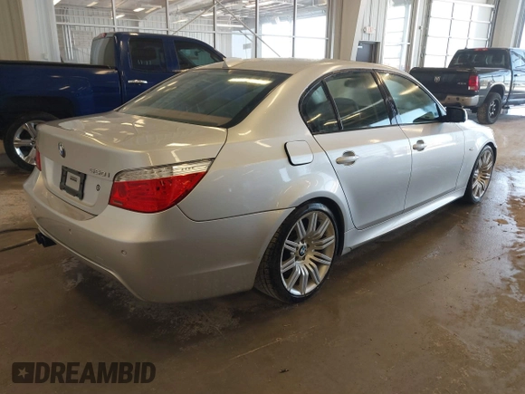 2009 BMW 5 Series 550i with VIN WBANW53549CT55674, listed as a IAAI auction lot 41507964 with 162,776 mi miles and . Bid and sale history available at carsss.com. Image 4.