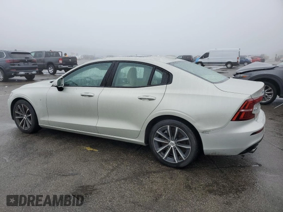2021 Volvo S60 Momentum with VIN 7JRA22TK9MG093235, listed as a Copart auction lot 77105143 with 27,141 mi miles. Bid and sale history available at carsss.com. Image 2.