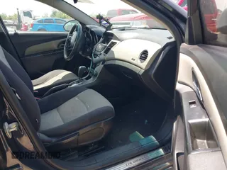 2014 Chevrolet Cruze LS with VIN 1G1PA5SH4E7268424, listed as a IAAI auction lot 42063360 with 124,167 mi miles and . Bid and sale history available at DreamBid. Image 5.