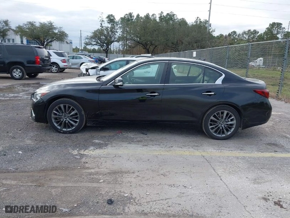 2019 Infiniti Q50 3.0t LUXE with VIN JN1EV7AR7KM594307, listed as a IAAI auction lot 41349546 with NaN miles. Bid and sale history available at carsss.com. Image 14.