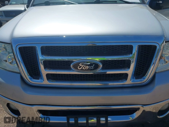 2008 Ford F-150 XLT with VIN 1FTPW14V98FA09331, listed as a IAAI auction lot 42001968 with 263,651 mi miles. Bid and sale history available at carsss.com. Image 6.