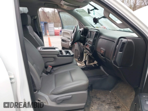 2018 Chevrolet Silverado 1500 Work Truck with VIN 3GCUKNEC2JG639635, listed as a IAAI auction lot 41140556 with 60,998 mi miles. Bid and sale history available at carsss.com. Image 5.