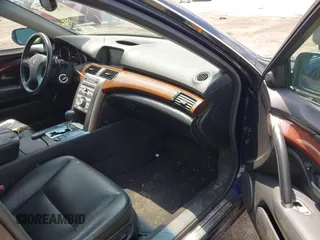 2005 Acura RL z VIN JH4KB16535C018279, wystawiony jako IAAI lot #42563577 z przebiegiem 140 738 mil mil oraz . Historia ofert i sprzedaży dostępna na DreamBid. Obrazek 5.