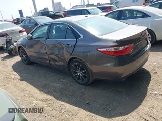 2016 Toyota Camry XSE with VIN 4T1BK1FK8GU574734, listed as a IAAI auction lot 40193419 with 176,077 mi miles. Bid and sale history available at carsss.com. Image 3.