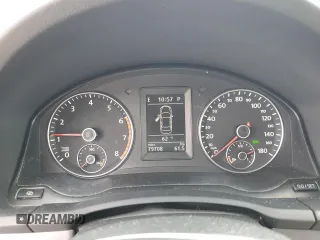 2010 Volkswagen Eos Komfort с VIN WVWBA7AH6AV021460, выставлен на аукционе Copart как лот 58168465 с пробегом 79 708 миль миль и Списание • Salvage title. История ставок и продаж доступна на DreamBid. Изображение 9.