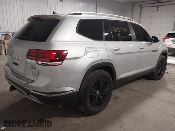 2018 Volkswagen Atlas 3.6L V6 SEL with VIN 1V2MR2CA5JC521172, listed as a IAAI auction lot 41957029 with 108,439 mi miles. Bid and sale history available at carsss.com. Image 4.