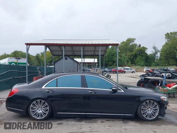 2016 Mercedes-Benz S 550 with VIN WDDUG8CB5GA222424, listed as a IAAI auction lot 40413820 with 125,802 mi miles and . Bid and sale history available at carsss.com. Image 14.
