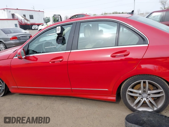 2013 Mercedes-Benz C 300 Sport with VIN WDDGF8AB3DR293279, listed as a IAAI auction lot 41937006 with 108,781 mi miles and . Bid and sale history available at carsss.com. Image 14.