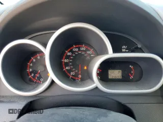 2009 Pontiac Vibe with VIN 5Y2SM67099Z444332, listed as a Copart auction lot 72254534 with 134,693 mi miles and Salvage Title. Bid and sale history available at carsss.com. Image 9.