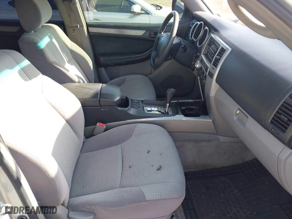 2005 Toyota 4Runner SR5 with VIN JTEBU14R650067166, listed as a IAAI auction lot 41760084 with 195,973 mi miles. Bid and sale history available at carsss.com. Image 5.