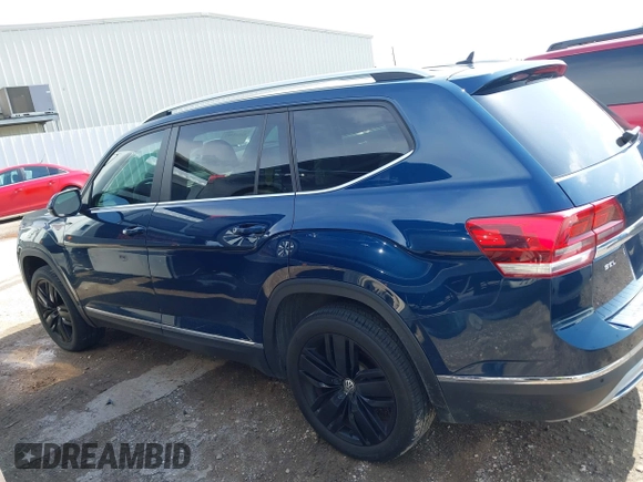 2018 Volkswagen Atlas SEL z VIN 1V2MR2CA4JC512804, wystawiony jako IAAI lot #42528402 z przebiegiem 59 226 mil mil oraz . Historia ofert i sprzedaży dostępna na DreamBid. Obrazek 14.