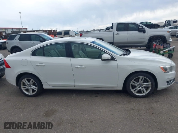 2015 Volvo S60 T5 Platinum with VIN YV1612TM2F1335209, listed as a IAAI auction lot 41722585 with 93,379 mi miles. Bid and sale history available at carsss.com. Image 13.