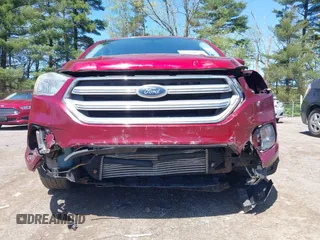 2017 Ford Escape SE with VIN 1FMCU9G97HUA62893, listed as a IAAI auction lot 42160437 with 101,782 mi miles and . Bid and sale history available at carsss.com. Image 6.