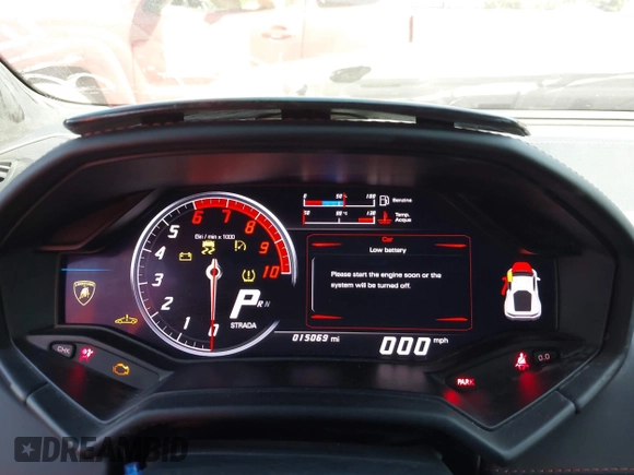 2017 Lamborghini Huracan z VIN ZHWUC2ZF9HLA07464, wystawiony jako IAAI lot #40491332 z przebiegiem 15 069 mil mil oraz . Historia ofert i sprzedaży dostępna na DreamBid. Obrazek 7.