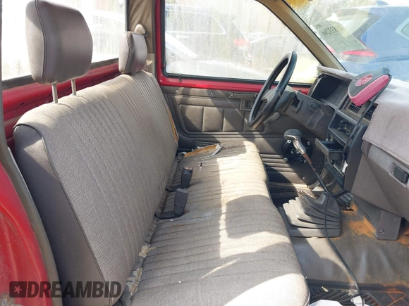 1987 Nissan Hardbody z VIN 1N6ND11S5HC335231, wystawiony jako IAAI lot #41833266 z przebiegiem 199 899 mil mil oraz . Historia ofert i sprzedaży dostępna na DreamBid. Obrazek 8.