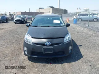 2011 Toyota Prius I with VIN JTDKN3DU8B1433698, listed as a IAAI auction lot 42124404 with 223,576 mi miles. Bid and sale history available at carsss.com. Image 12.