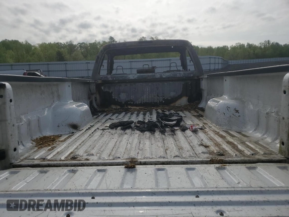 2016 Ford F-250 XLT с VIN 1FTBF2B63GEC56098, выставлен на аукционе Copart как лот 54306645 с пробегом Не указан миль и На запчасти • Non repairable. История ставок и продаж доступна на DreamBid. Изображение 10.