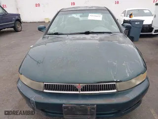 2001 Mitsubishi Galant ES with VIN 4A3AA46G81E210487, listed as a IAAI auction lot 42120831 with 1 mi miles. Bid and sale history available at carsss.com. Image 6.