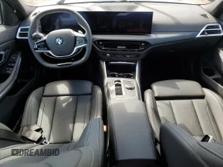 2025 BMW 3 Series 330i with VIN 3MW69CW05S8F32987, listed as a Copart auction lot 51054715 with 1,613 mi miles and Clean Title. Bid and sale history available at carsss.com. Image 8.