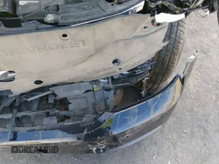 2018 Chevrolet Tahoe LT с VIN 1GNSKBKC8JR302016, выставлен на аукционе IAAI как лот 41807312 с пробегом 115 031 миль миль и . История ставок и продаж доступна на DreamBid. Изображение 6.