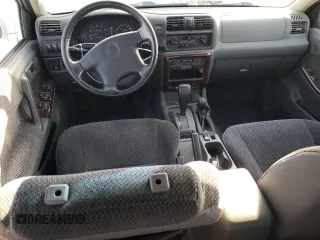 1998 Honda Passport LX с VIN 4S6CM58W4W4405306, выставлен на аукционе Copart как лот 65654254 с пробегом 141 198 миль миль и Списание • Salvage title. История ставок и продаж доступна на DreamBid. Изображение 8.