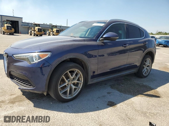 2018 Alfa Romeo Stelvio z VIN ZASFAKAN4J7B88776, wystawiony jako Copart lot #52402055 z przebiegiem 88 503 mil mil oraz Czysty tytuł • Clean title. Historia ofert i sprzedaży dostępna na DreamBid. Obrazek 1.