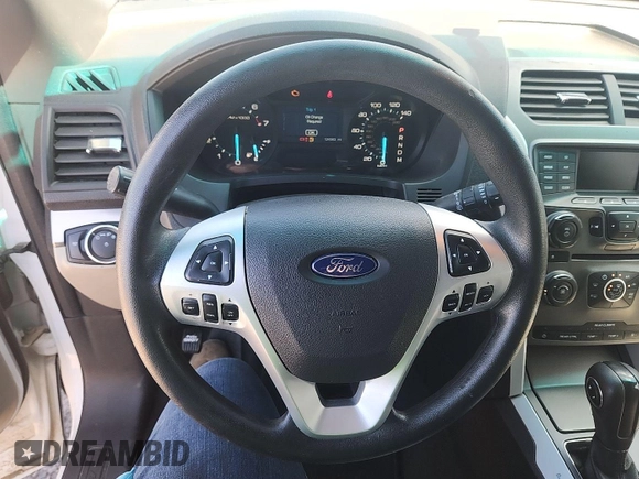 2014 Ford Explorer z VIN 1FM5K8B82EGC38993, wystawiony jako IAAI lot #42731174 z przebiegiem 124 563 mil mil oraz . Historia ofert i sprzedaży dostępna na DreamBid. Obrazek 16.