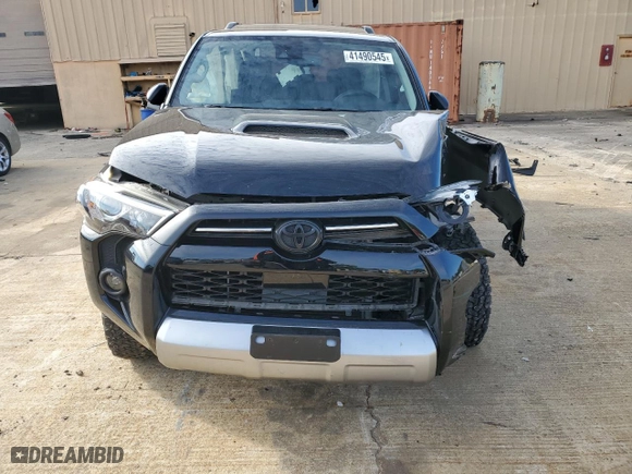 2020 Toyota 4Runner SR5 with VIN JTEBU5JR2L5784482, listed as a Copart auction lot 41490545 with 0 mi miles and Salvage Title. Bid and sale history available at carsss.com. Image 5.
