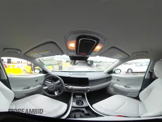2025 Hyundai Kona SEL with VIN KM8HB3AB5SU248072, listed as a IAAI auction lot 42168082 with 5,696 mi miles and . Bid and sale history available at carsss.com. Image 18.