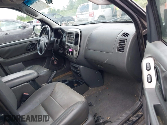 2004 Ford Escape XLT с VIN 1FMCU93154DA14738, выставлен на аукционе IAAI как лот 42531896 с пробегом 166 286 миль миль и . История ставок и продаж доступна на DreamBid. Изображение 5.