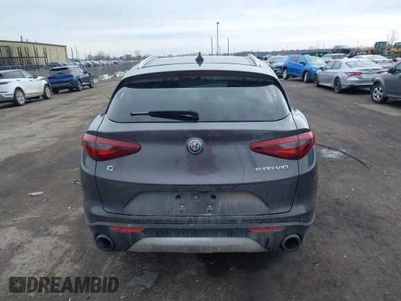 2019 Alfa Romeo Stelvio z VIN ZASPAKAN8K7C40495, wystawiony jako IAAI lot #41693705 z przebiegiem 36 415 mil mil oraz . Historia ofert i sprzedaży dostępna na DreamBid. Obrazek 16.