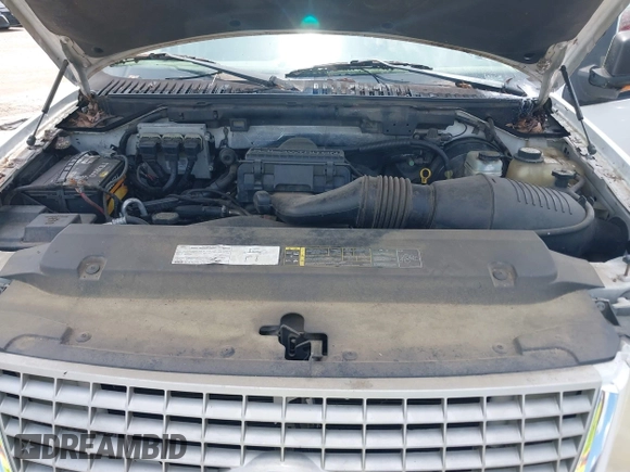 2006 Ford Expedition Eddie Bauer with VIN 1FMPU17516LA38124, listed as a IAAI auction lot 42860673 with 125,204 mi miles and . Bid and sale history available at DreamBid. Image 10.
