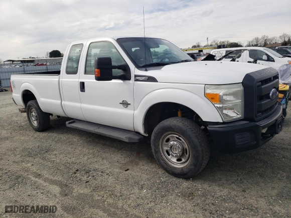 2015 Ford Super Duty F-250 SRW XLT with VIN 1FT7X2BT1FED59821, listed as a Copart auction lot 46686315 with 81,764 mi miles and Clean Title. Bid and sale history available at carsss.com. Image 4.